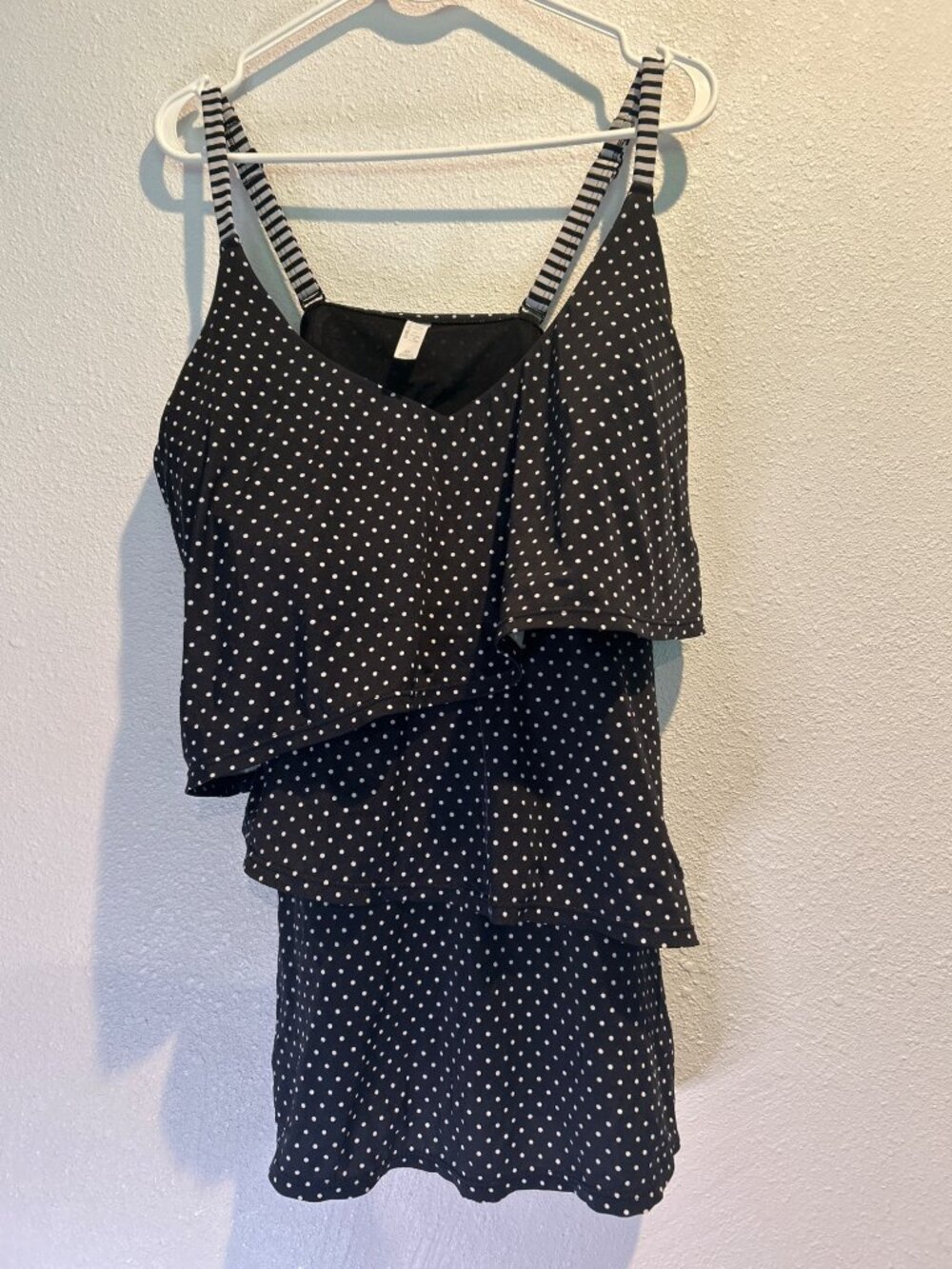 CACIQUE Plus Size 22 Black White Striped Tankini Tiered Swim Top